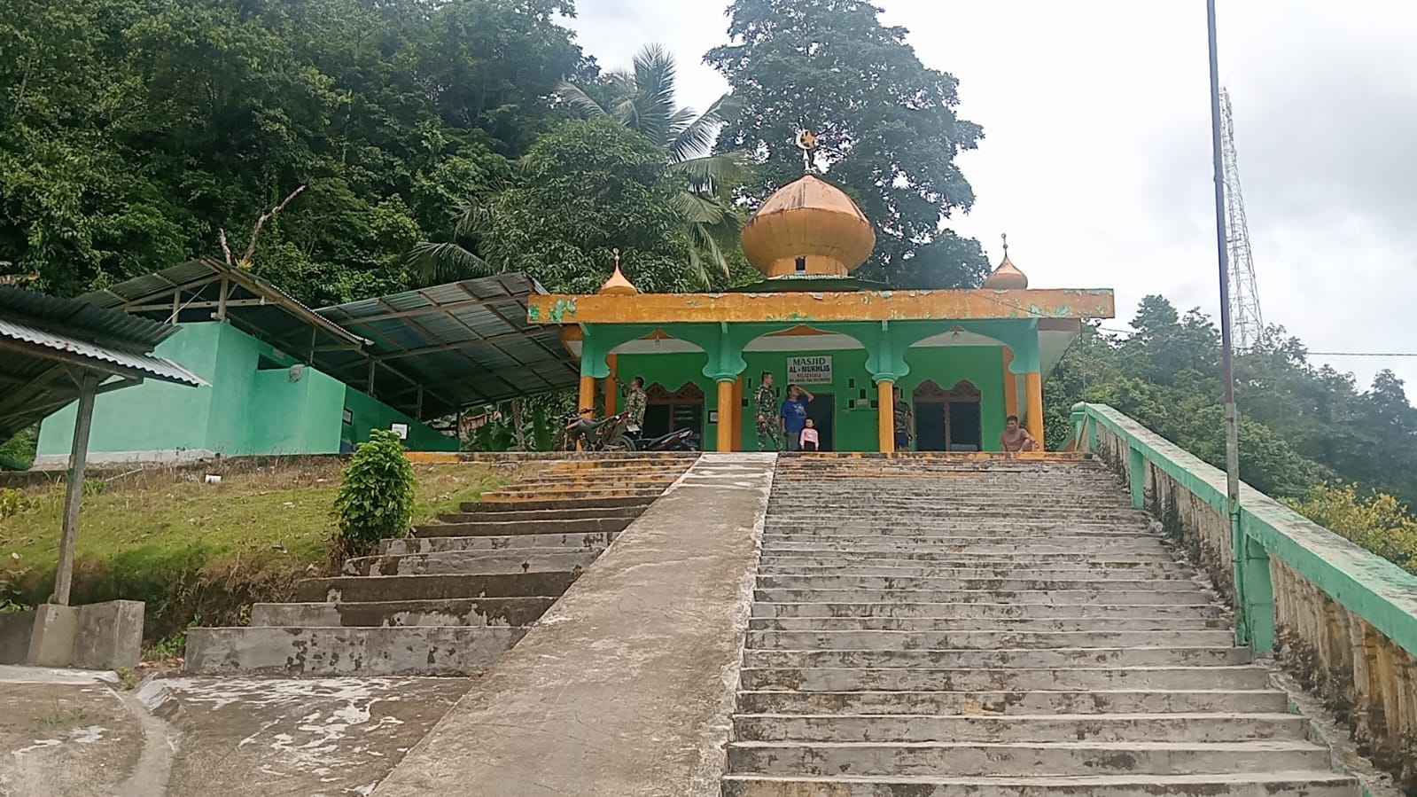 Masjid Al-Mukhlis