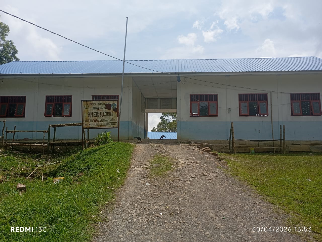 SMP Negeri 3 Lolomatua